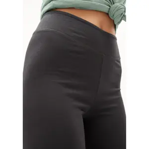 Mallas para mujer ARMEDANGELS Fabira image-4