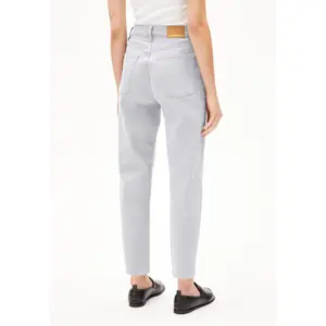 Damjeans Mom Fit ARMEDANGELS Mairaa image-2