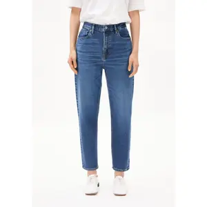 Damjeans Mom Fit ARMEDANGELS Mairaa image-1