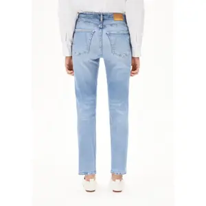 Röhrenjeans Damen ARMEDANGELS Lejaani image-1