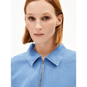 Kurzärmelige Damenjeansjacke ARMEDANGELS Cinziaa image-4