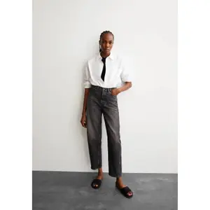 Jeans ajustados mulher Armedangels Baarell image-2