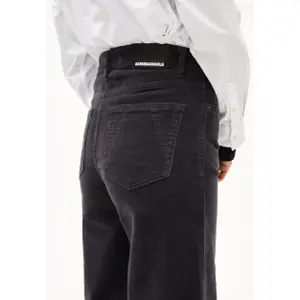 Jeans wide leg femme Armedangels Murliaa Corduroy image-4