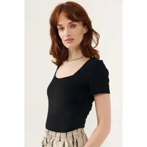Women's T-shirt Artlove Amelie image-3