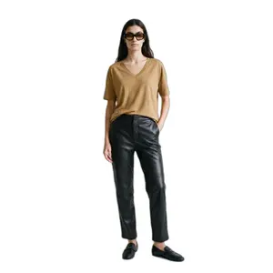 Women's T-shirt Artlove Maraura image-0