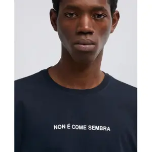 Τυπωμένο μπλουζάκι Aspesi Non E Come Sembra image-3