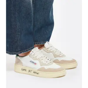 Sneakers für Frauen Autry 01 write crack low mom WC07 image-1