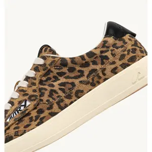 Baskets femme Autry Windscape Low image-5