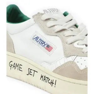 Sneakers für Frauen Autry 01 write crack low mom WC07 image-5