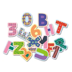 Scratchers my pocket of 100 letter and number stickers Auzou image-0