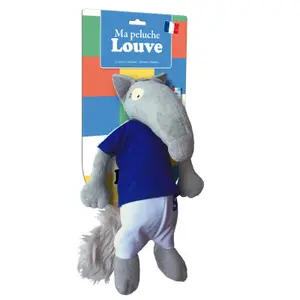 Book for the plush soccer wolf Auzou image-0