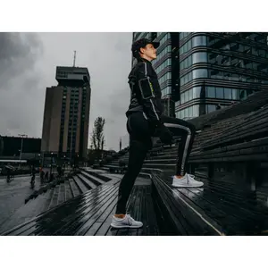 LED-Smartphone-Armband Avento Agda image-4