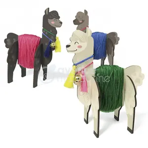 Creative box llamas in wool Avenue Mandarine image-1