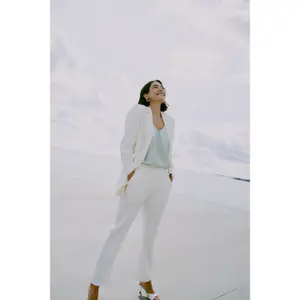 Γυναικείο αμάνικο μπλουζάκι b.young Iva image-5