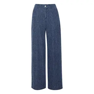 20816164-200461-pantalon-femme-b-young-kanilla-dobby-denim-mid-blue-denim