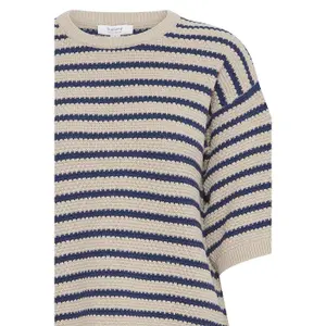 Saltador feminino b.young Bymikala image-2