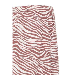 product/b/-/b-young_20816610-204541_animal-light-mahogany-mix_2.jpg