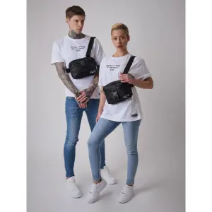 Taske med klips på siden Project X Paris image-2