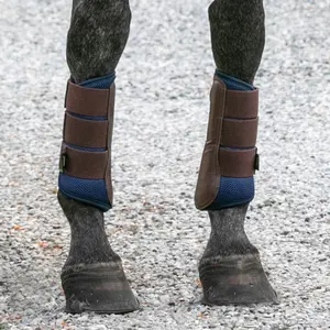 Closed horse gaiters Back on Track Airflow image-3