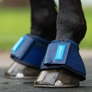 Refreshing bells for horses Back on Track Cool on Track image-1