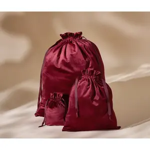 Samtgeschenkbeutel Bag Base image-4