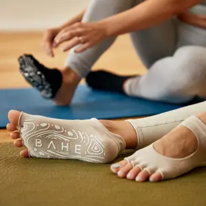 Calcetines BAHE Grounded Grippy Opentoe image-6