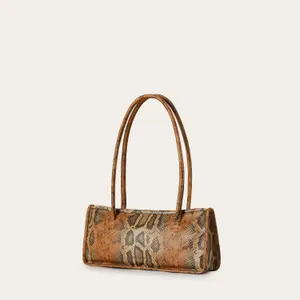 Women's baguette handbag Balagan image-1