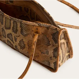 Women's baguette handbag Balagan image-3