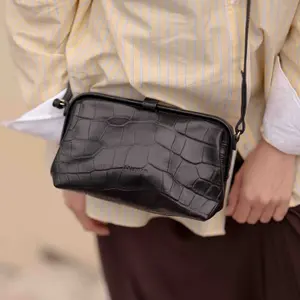 Women's Crocodile Effect Handbag Balagan Rofe M image-1