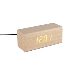 Budziki dąb z kablem USB Balvi Timber