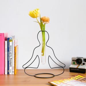 Szklany wazon Balvi Yoga Silhouette image-2