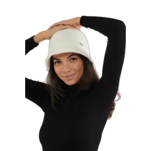 Woman hat Banana Moon Micaela Birming image-1