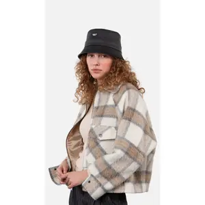 Bob Barts Barberry image-1