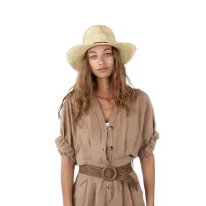 Woman hat Barts Celery image-1