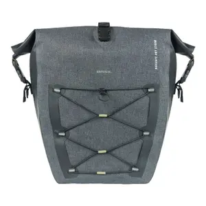 199822-wasserdichte-fahrrad-hinterradtasche-mit-gepacktragerbefestigung-mit-handgriff-und-schultergurt-mit-rollverschluss-basil-navigator-mik-side-schwarz-32x15x37-cm