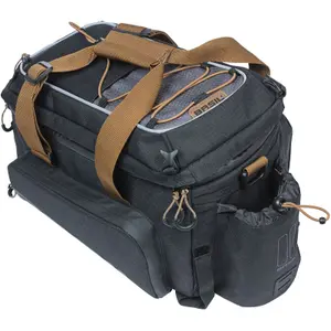 719639-wasserdichte-fahrradgepacktragertasche-aus-polyester-mit-reflektoren-basil-miles-xl-pro-schwarz-beige-9-36-l