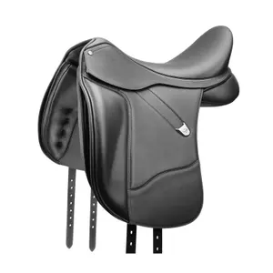 Dressage saddle for horses Bates image-2
