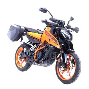 Zestaw kufrów bocznych do motocykla SW-Motech Urban ABS KTM 125 / 250 / 390 Duke (x2) image-1