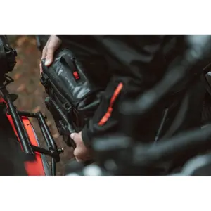 Bag with right-hand adapter plate for side brackets SW-Motech WP image-3