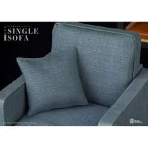 Single sofa figurine Beast Kingdom Toys image-2