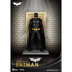 Collectible pvc figurine Beast Kingdom Toys DC Comics diorama D-Stage The Dark Knight Trilogy Batman image-0