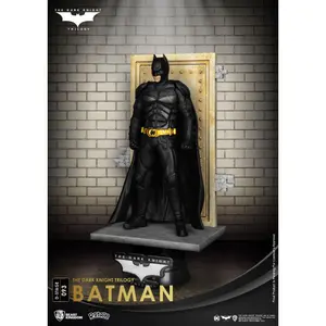Collectible pvc figurine Beast Kingdom Toys DC Comics diorama D-Stage The Dark Knight Trilogy Batman image-1
