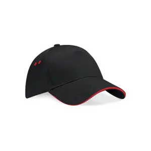 5-panel cap with contrasting color sandwich Beechfield Ultimate image-0