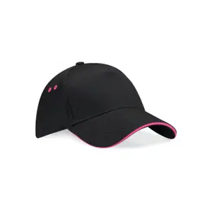 5-panel cap with contrasting color sandwich Beechfield Ultimate image-0