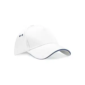 5-panel cap with contrasting color sandwich Beechfield Ultimate image-0