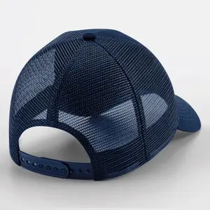 Adjustable mesh back trucker cap with removable patch Beechfield image-1