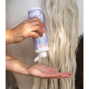 Shampoo na koně Bense & Eicke Berry image-1