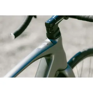 Vélo de route BH Bikes Irs1 Carbon 1.4 image-3