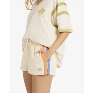 Σορτς γυναικείας Billabong Classic Feels image-4