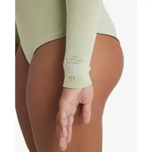 Women's Long Sleeve Shorty Surf Wetsuit Billabong Salty Dayz Natural Light image-5